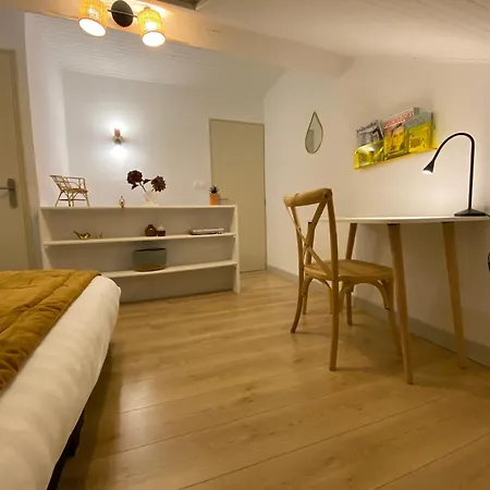 A22 - Les Cosy De - Le Boheme Chic 4* Апартаменты *